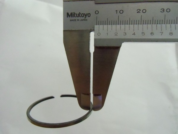 Kolbenring.jpg