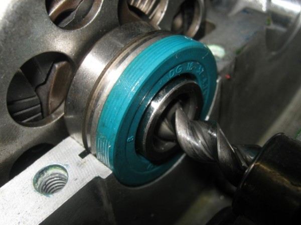 Simmerring Motor vor 499er.JPG